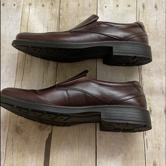 Host Pick!!! Ecco Men’s Slip-on Dress Shoe in Brown Size EU 44 - Picture 3 of 9